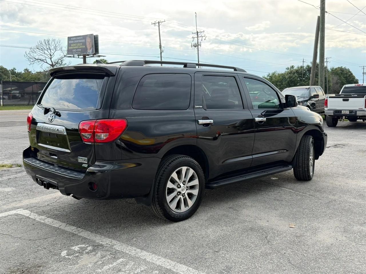 Toyota Sequoia Limited 4WD FFV 2016