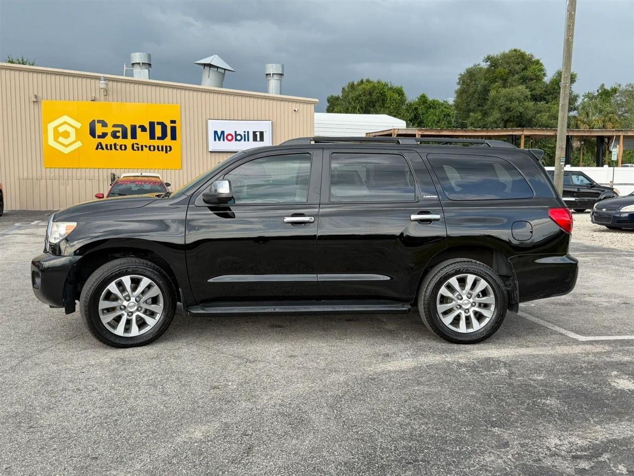 Toyota Sequoia Limited 4WD FFV 2016