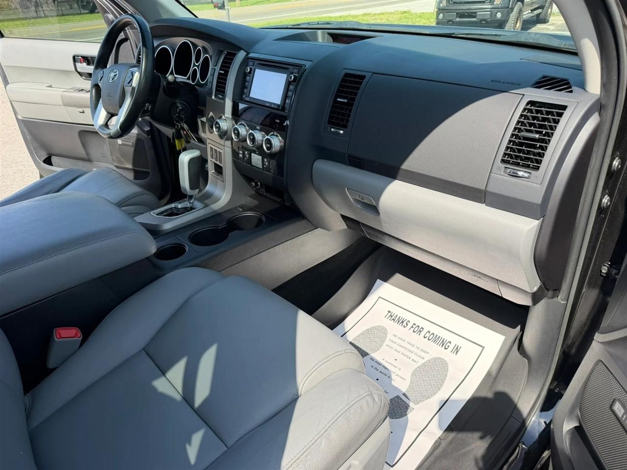 Toyota Sequoia Limited 4WD FFV 2016
