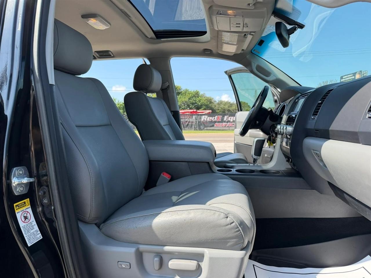Toyota Sequoia Limited 4WD FFV 2016