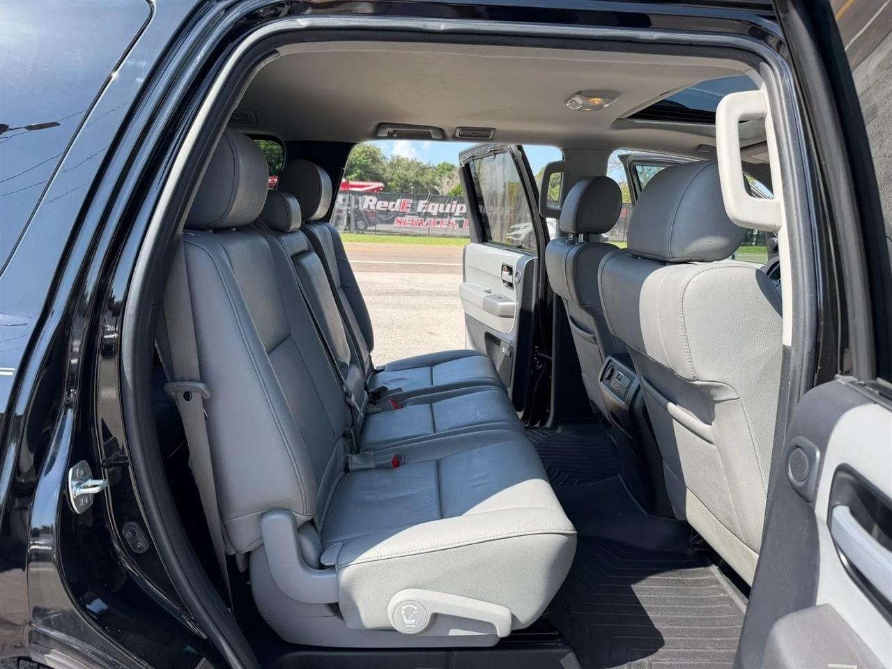 Toyota Sequoia Limited 4WD FFV 2016