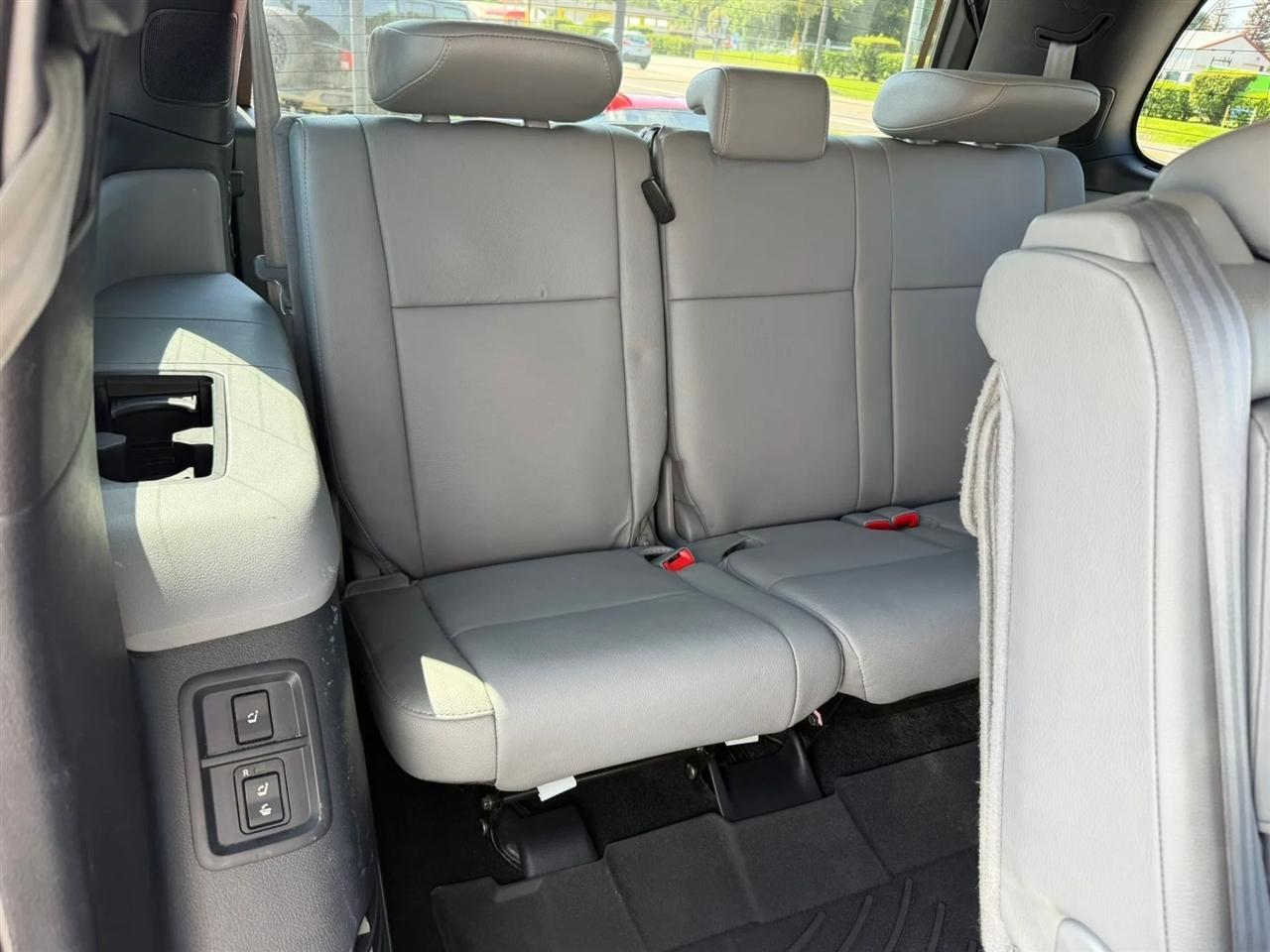 Toyota Sequoia Limited 4WD FFV 2016