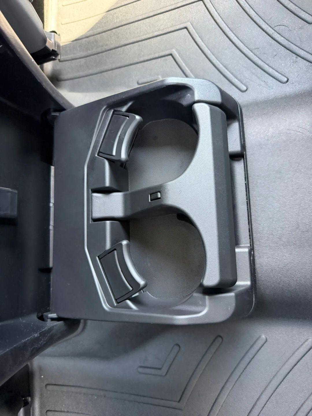 Toyota Sequoia Limited 4WD FFV 2016