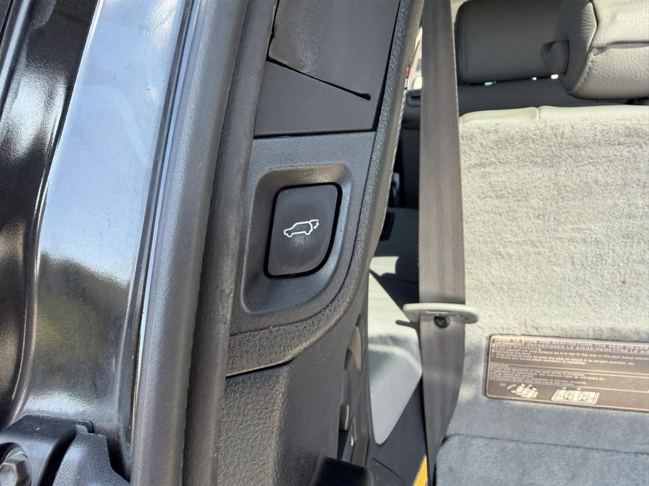 Toyota Sequoia Limited 4WD FFV 2016