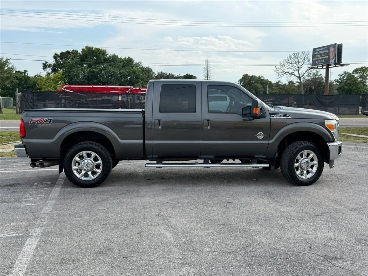 Ford F-250 SD Lariat Crew Cab 4WD 2016