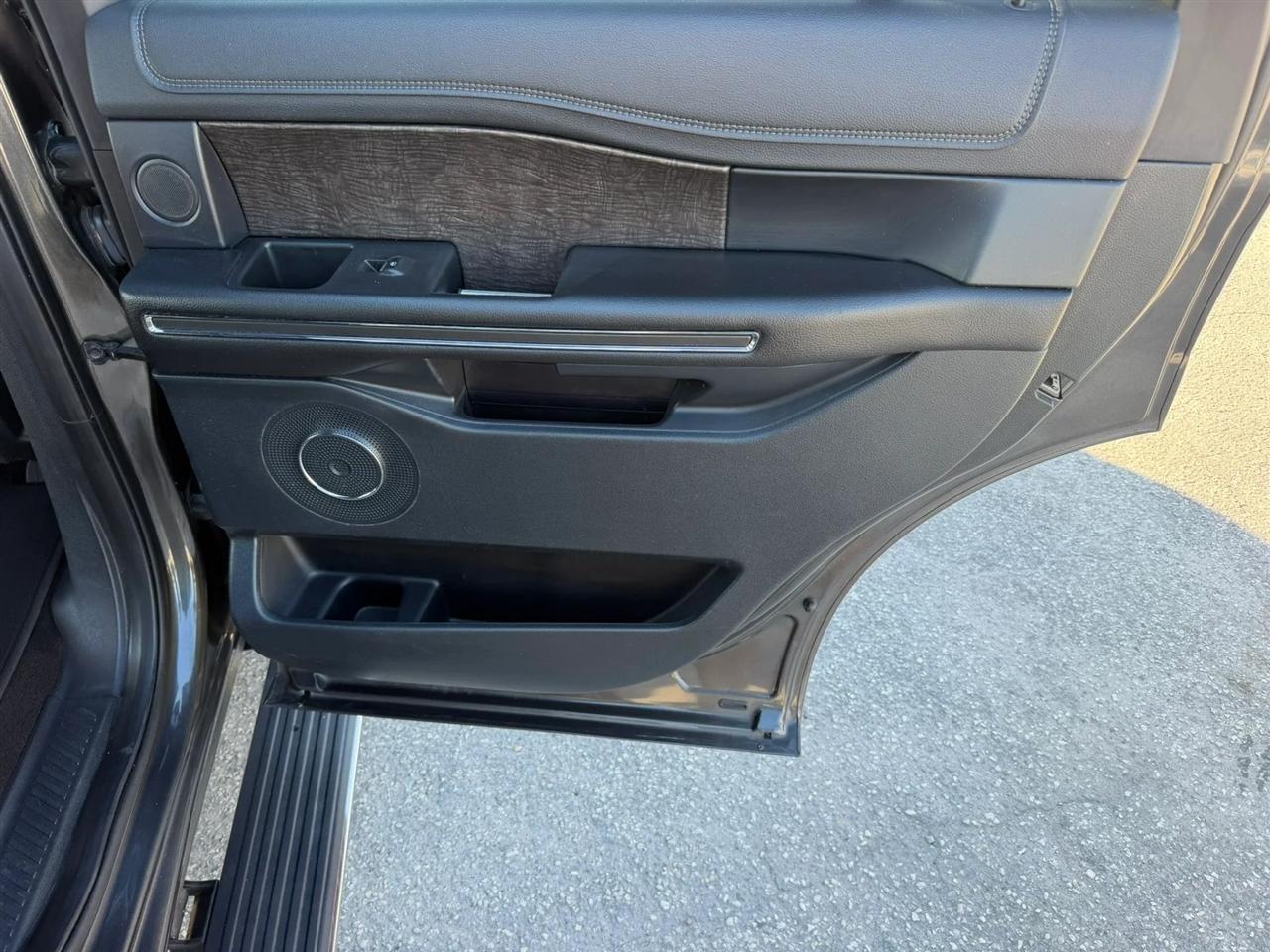 Ford Expedition Limited 2020