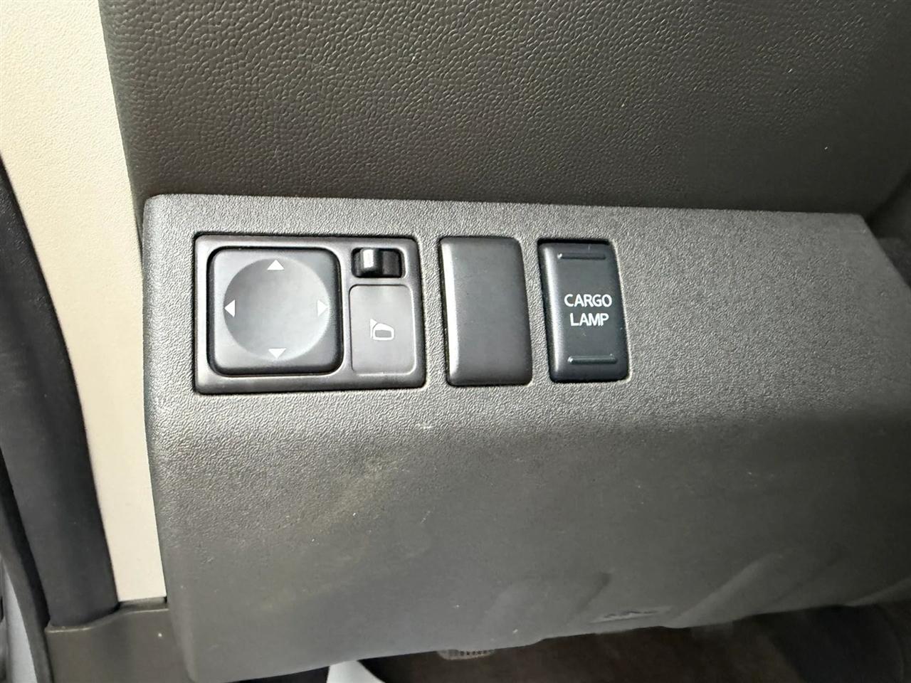 Nissan Frontier SV I4 King Cab 2WD 2011