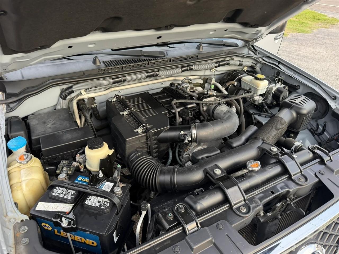 Nissan Frontier SV I4 King Cab 2WD 2011