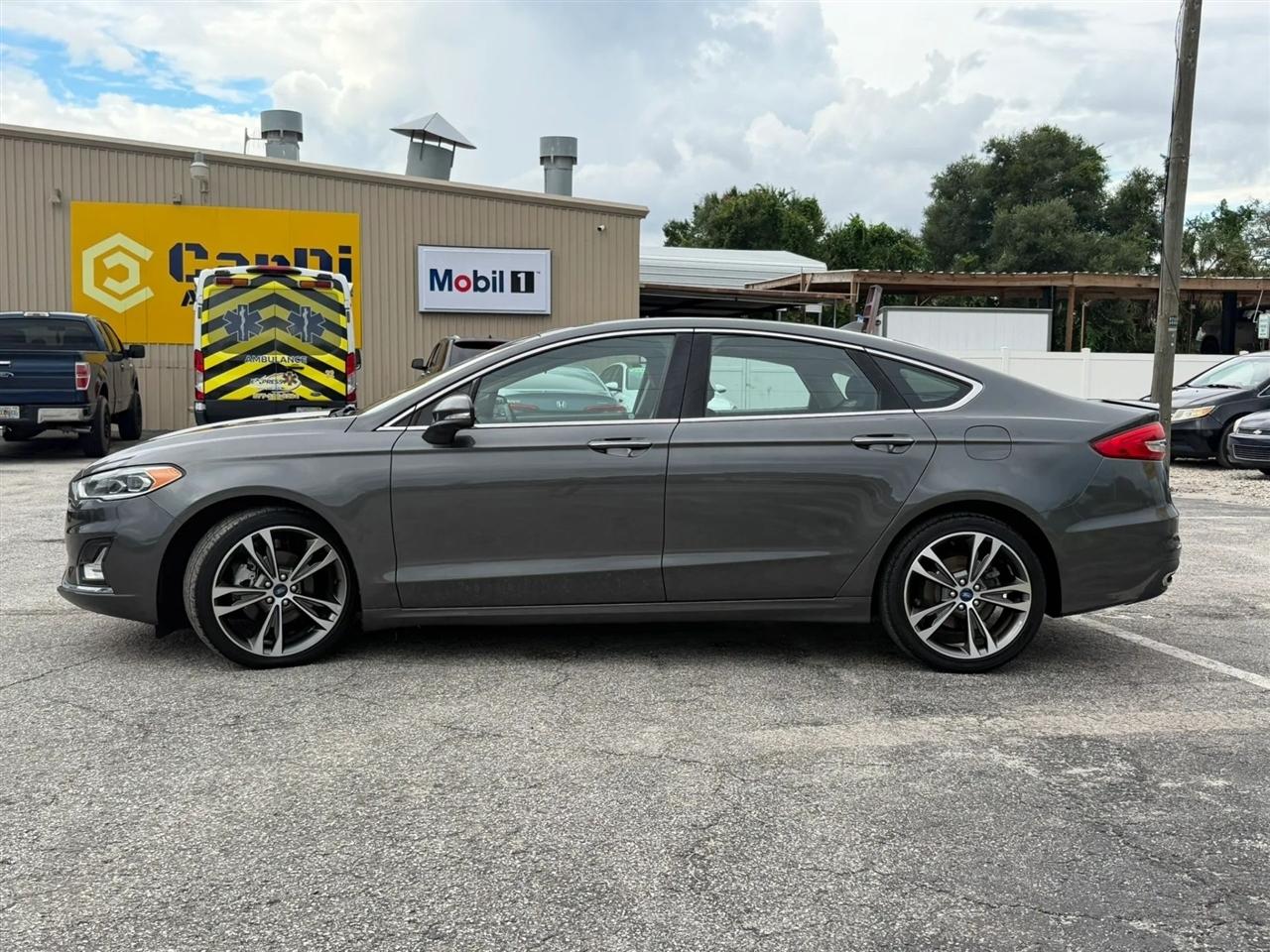 Ford Fusion Titanium AWD 2019