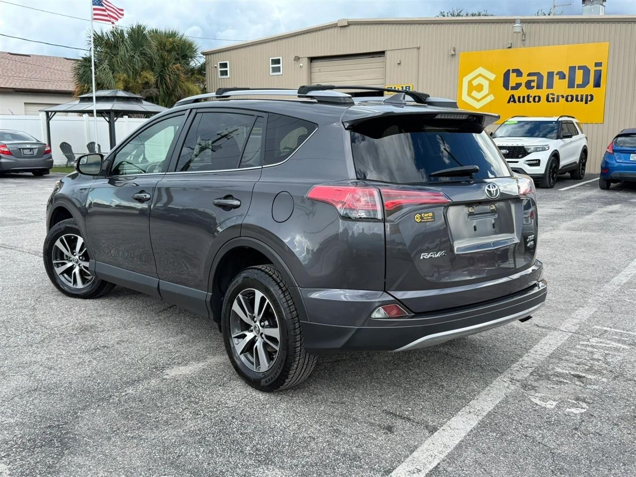 Toyota RAV4 XLE AWD 2017