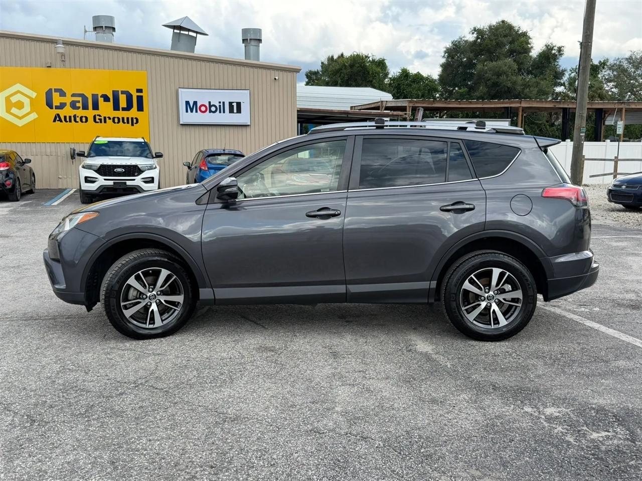 Toyota RAV4 XLE AWD 2017