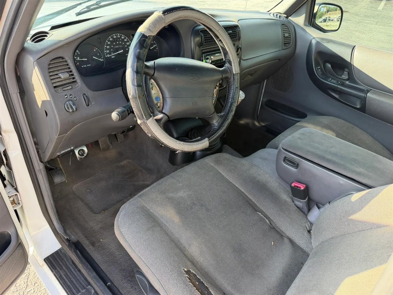 Ford Ranger XL Short Bed 2WD 2000