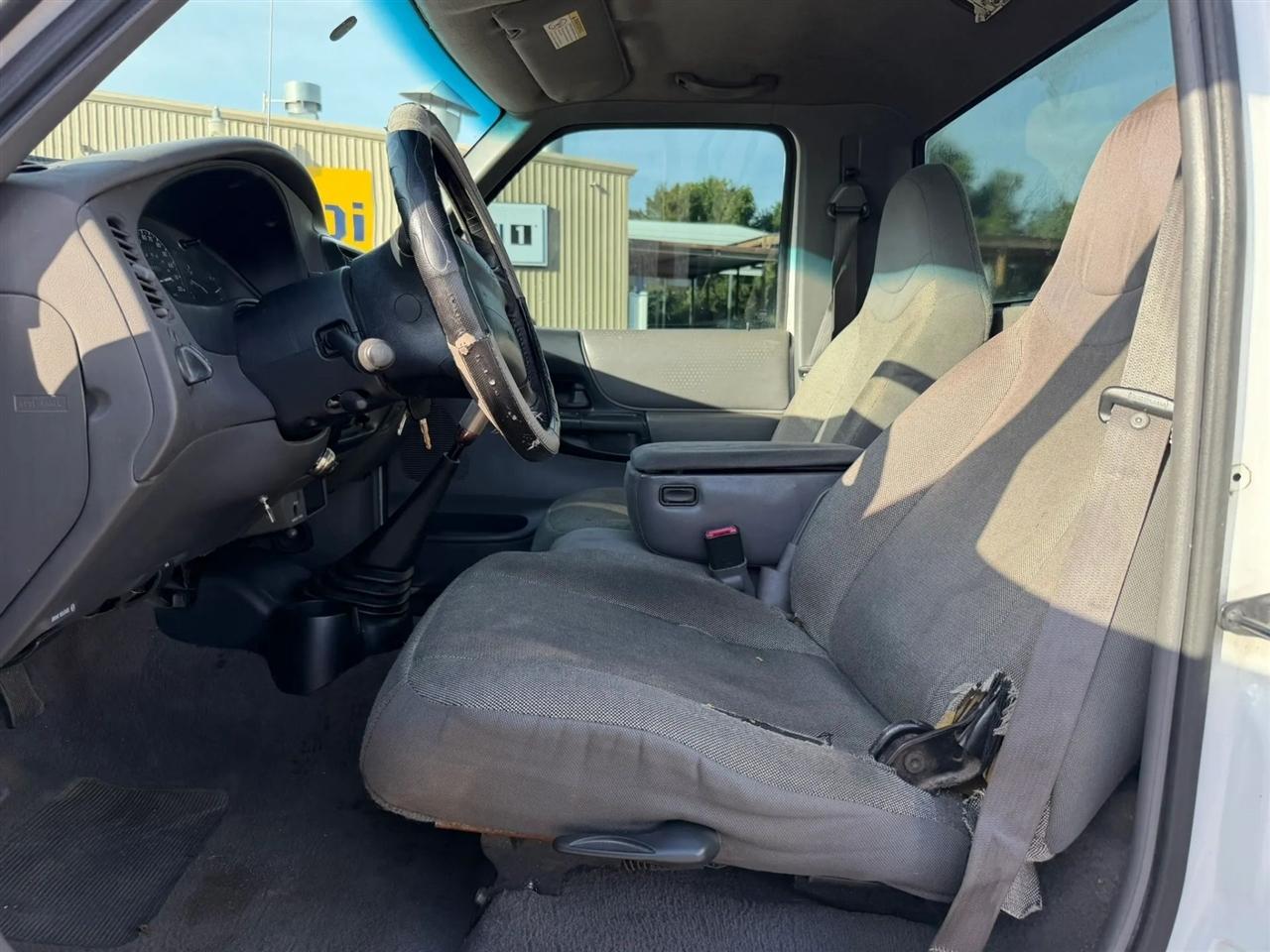 Ford Ranger XL Short Bed 2WD 2000