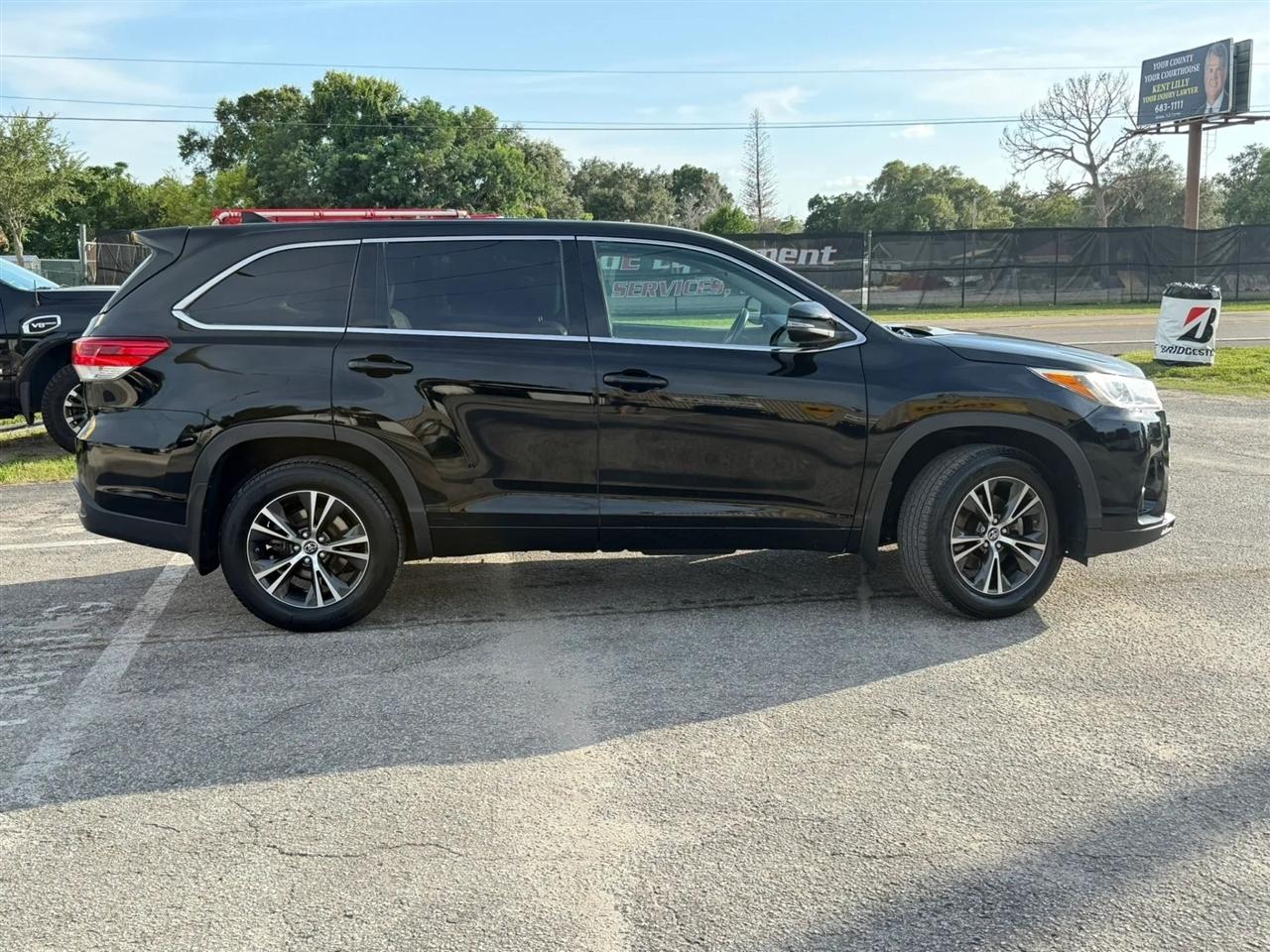 Toyota Highlander LE Plus AWD V6 2018