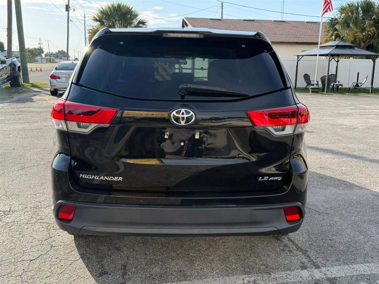 Toyota Highlander LE Plus AWD V6 2018