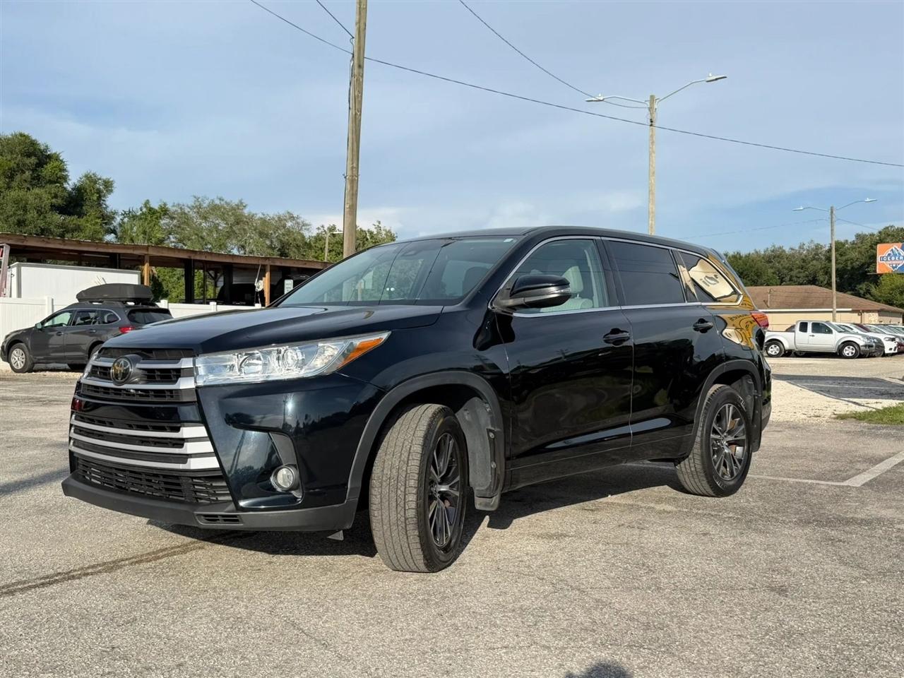 Toyota Highlander LE Plus AWD V6 2018