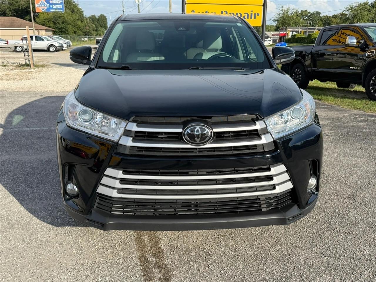 Toyota Highlander LE Plus AWD V6 2018