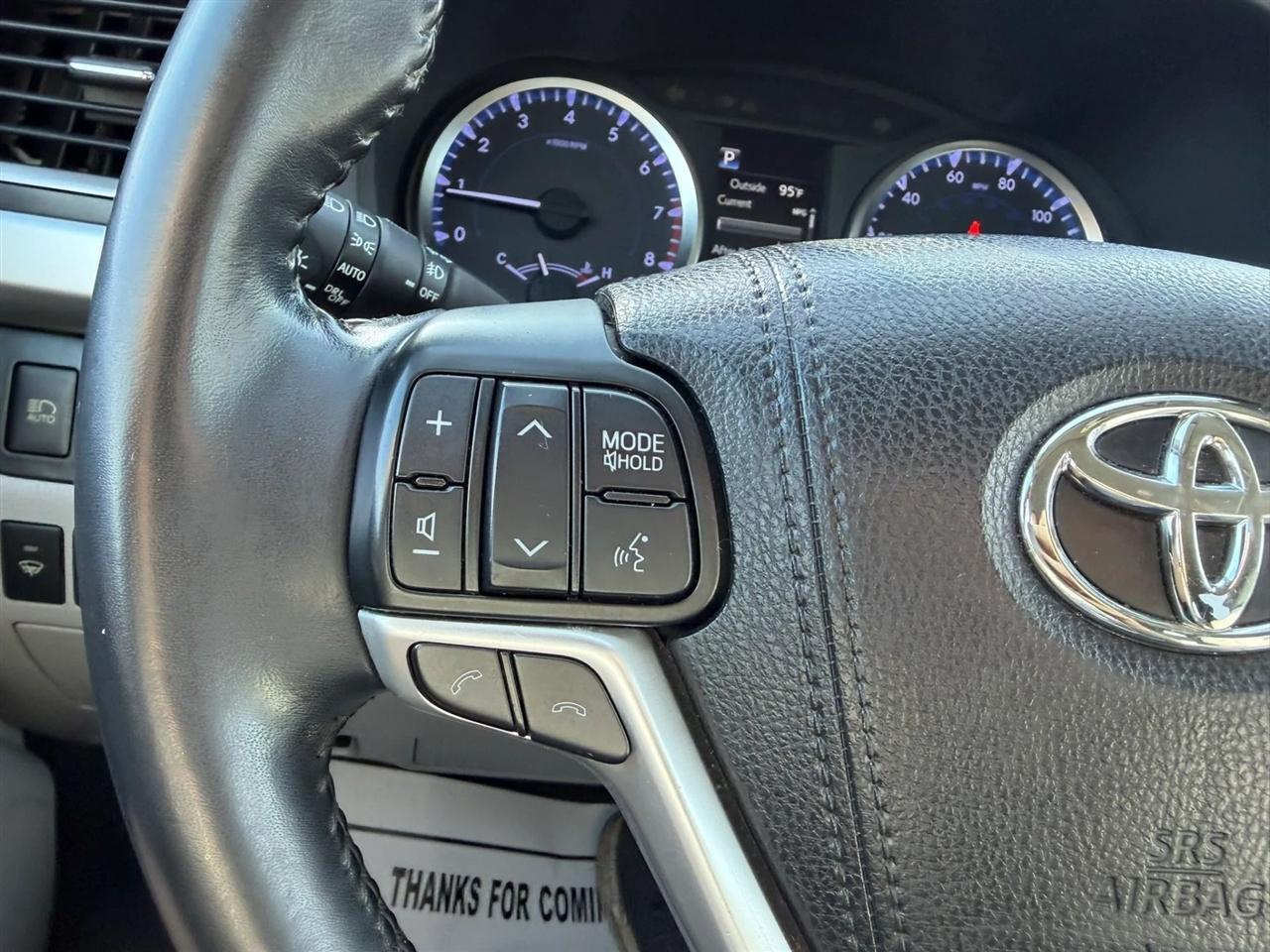Toyota Highlander LE Plus AWD V6 2018