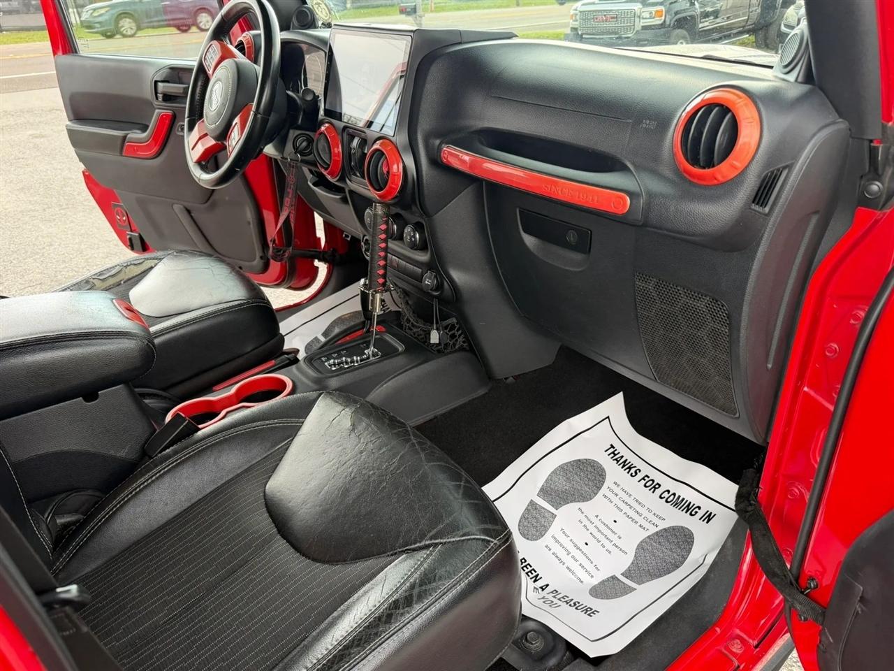 Jeep Wrangler Unlimited Sport 4WD 2014