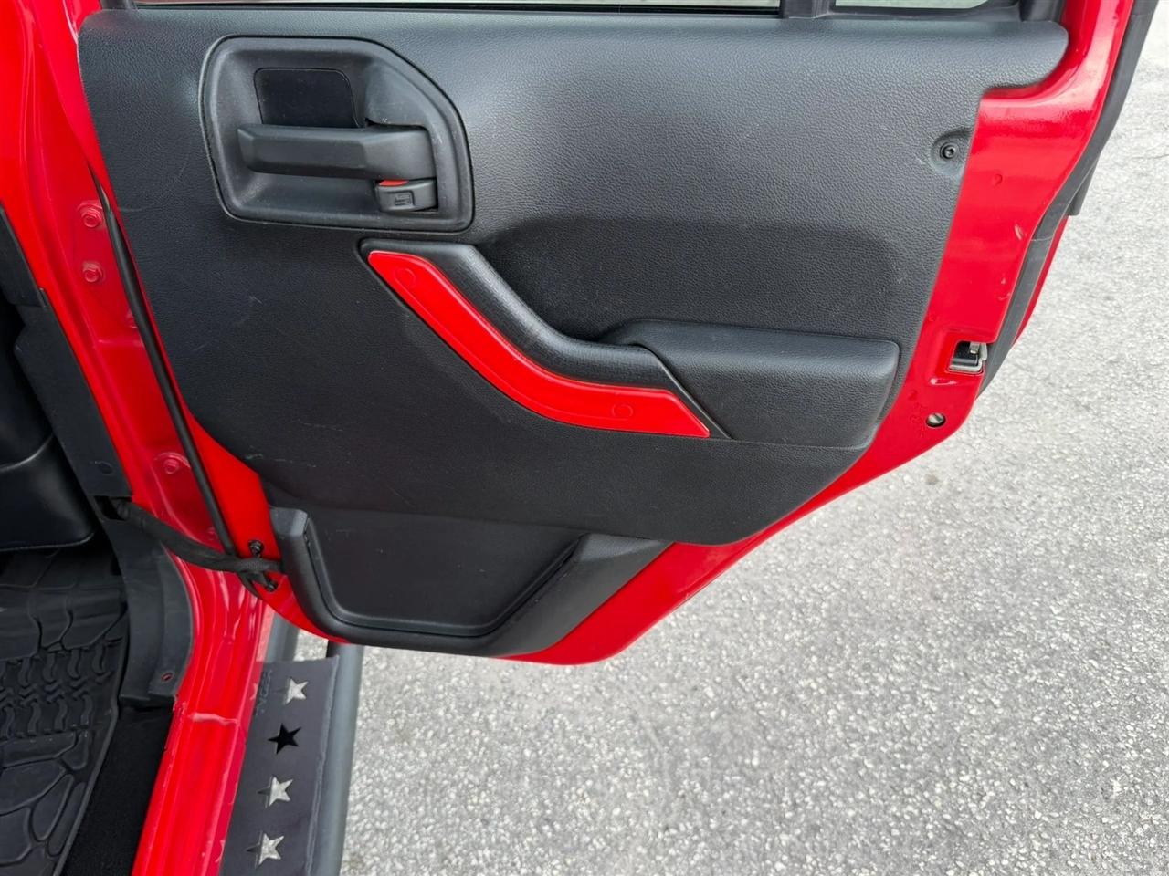 Jeep Wrangler Unlimited Sport 4WD 2014