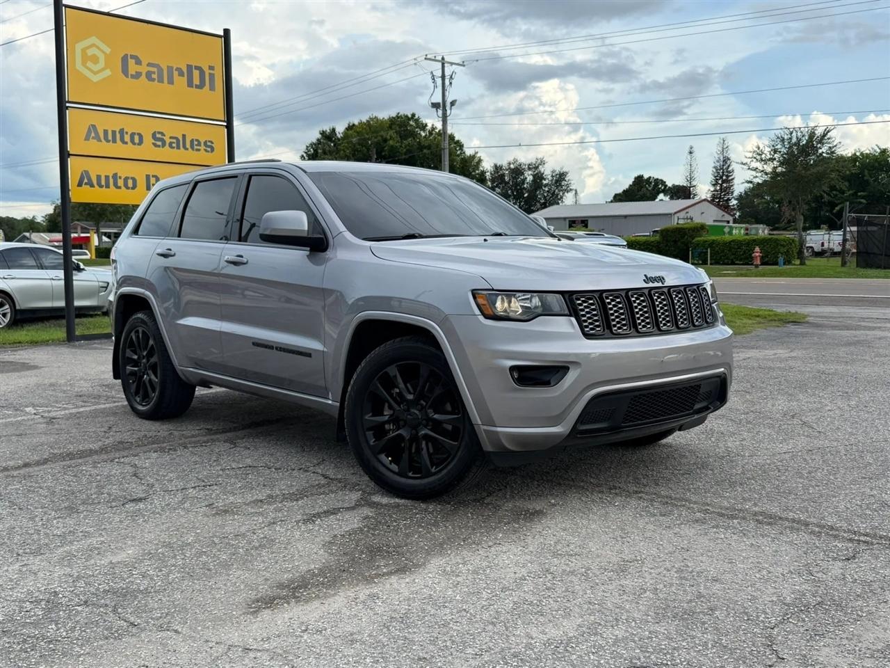 2021 Jeep Grand Cherokee Laredo X 2WD