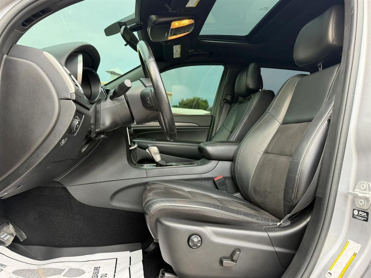 Jeep Grand Cherokee Laredo X 2WD 2021