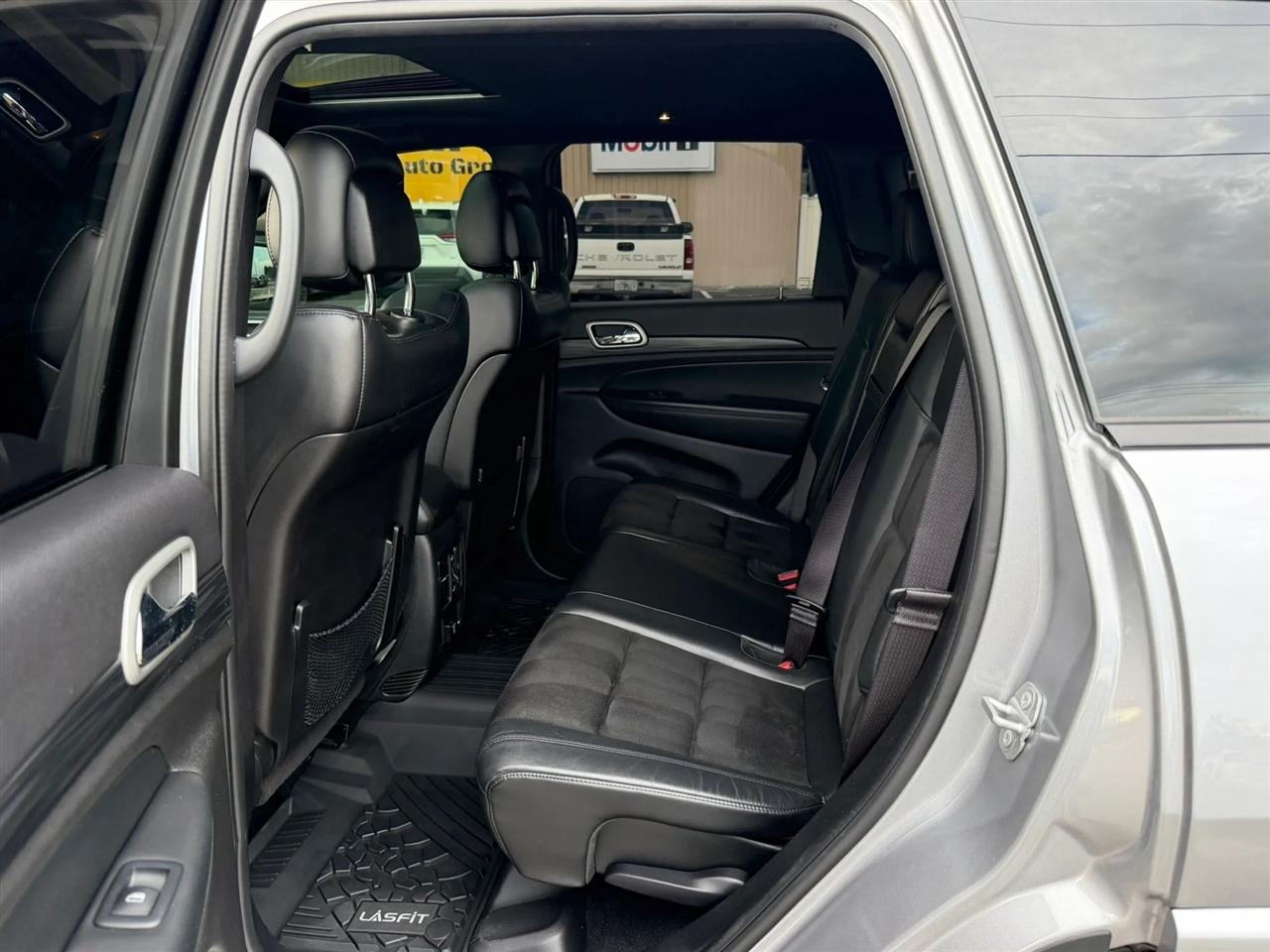 Jeep Grand Cherokee Laredo X 2WD 2021