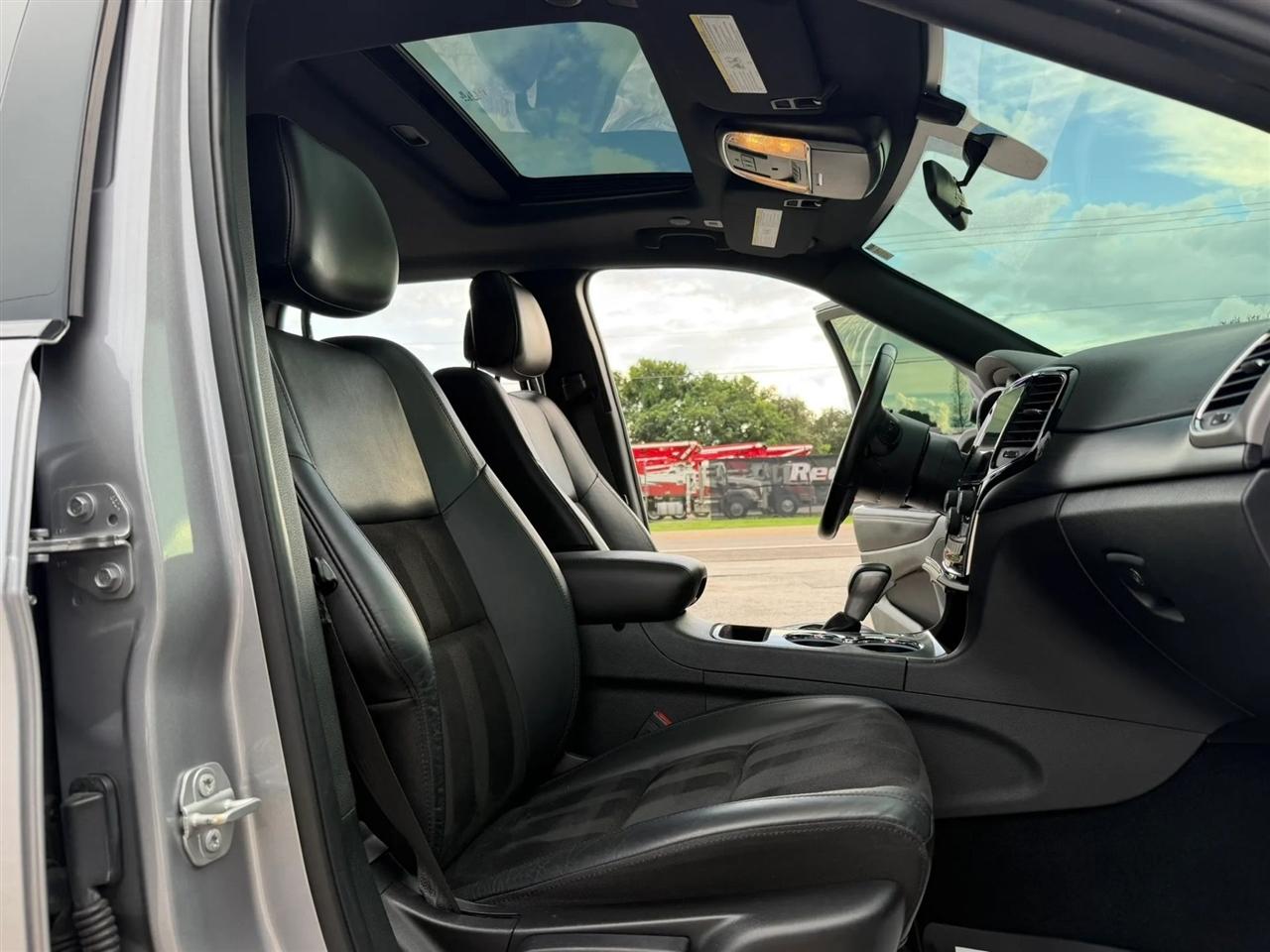 Jeep Grand Cherokee Laredo X 2WD 2021