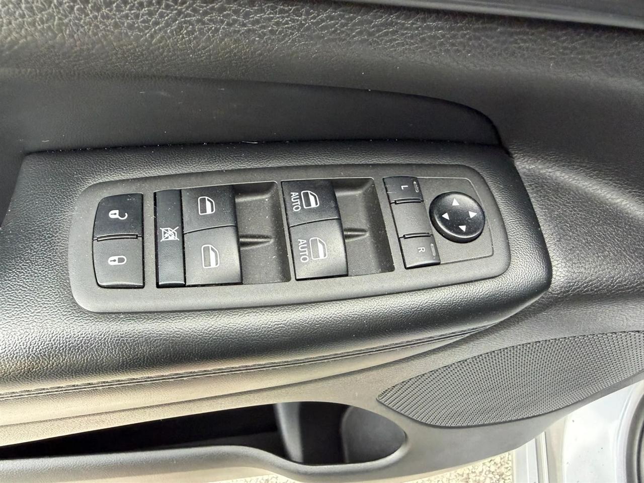 Jeep Grand Cherokee Laredo X 2WD 2021
