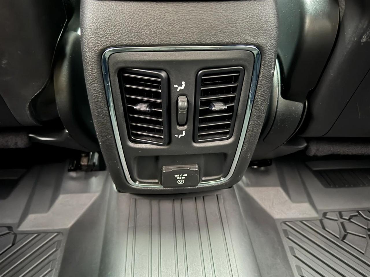 Jeep Grand Cherokee Laredo X 2WD 2021
