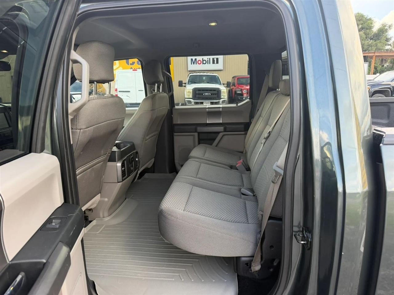 Ford F-150 XLT SuperCrew 5.5-ft. Bed 4WD 2015