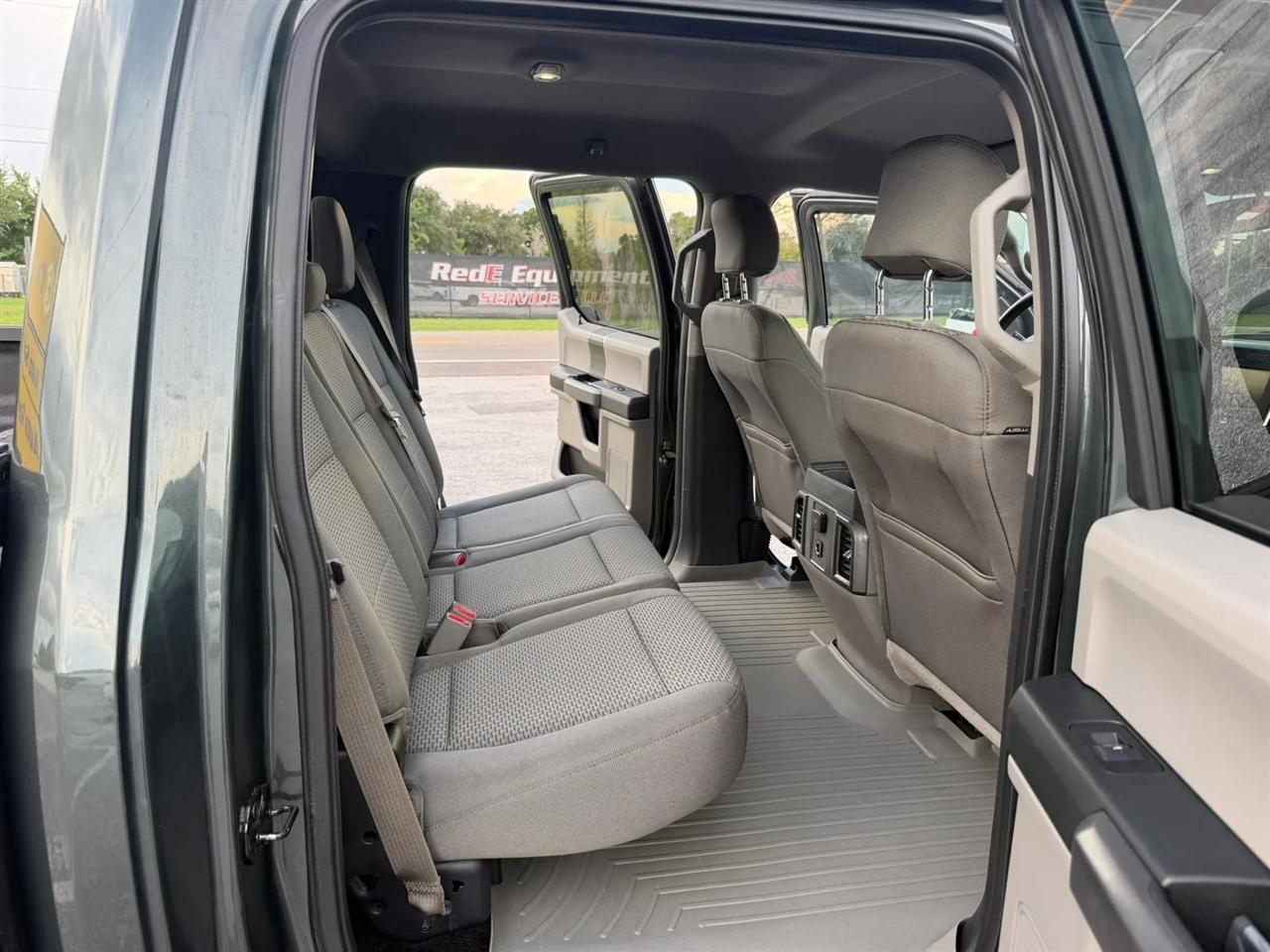 Ford F-150 XLT SuperCrew 5.5-ft. Bed 4WD 2015
