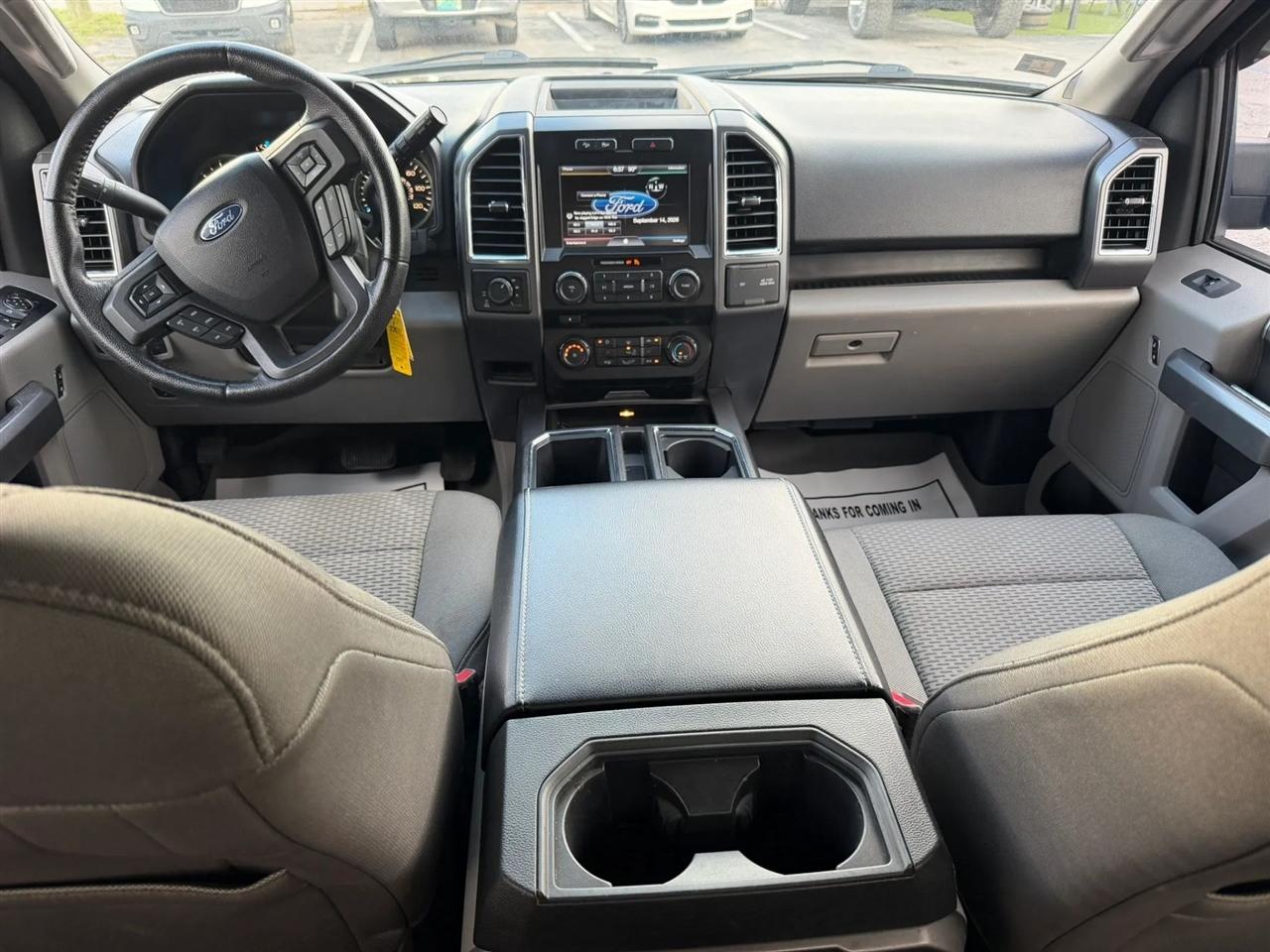Ford F-150 XLT SuperCrew 5.5-ft. Bed 4WD 2015