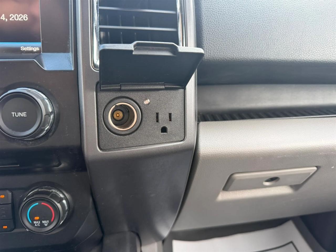 Ford F-150 XLT SuperCrew 5.5-ft. Bed 4WD 2015
