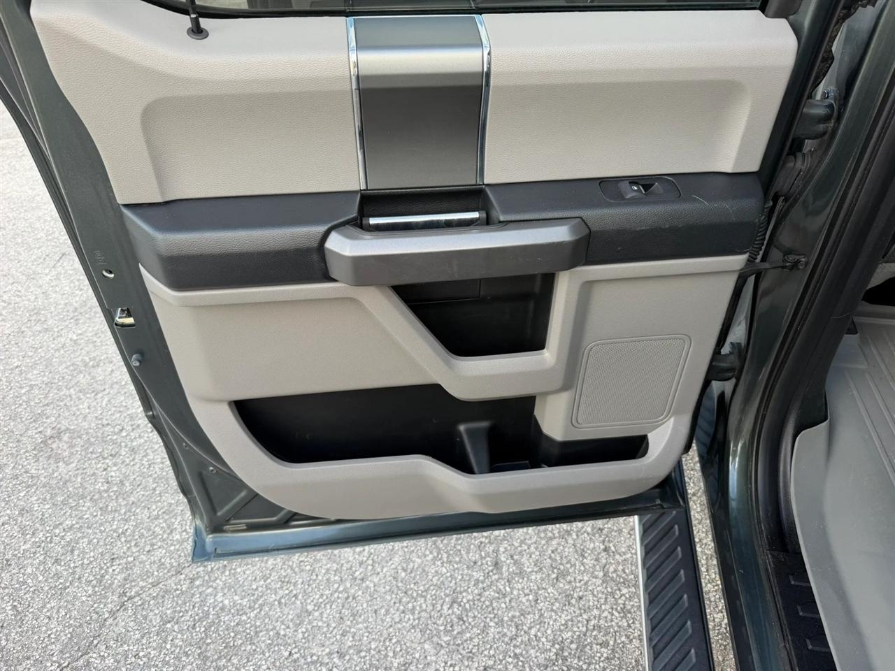 Ford F-150 XLT SuperCrew 5.5-ft. Bed 4WD 2015