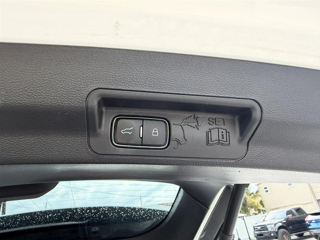 Ford Explorer ST AWD 2021
