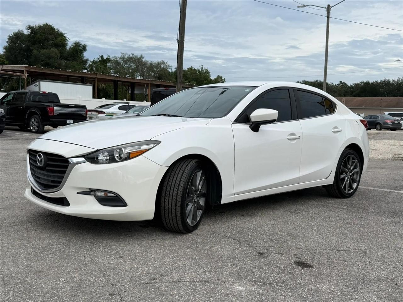 Mazda MAZDA3 s Touring AT 4-Door 2018