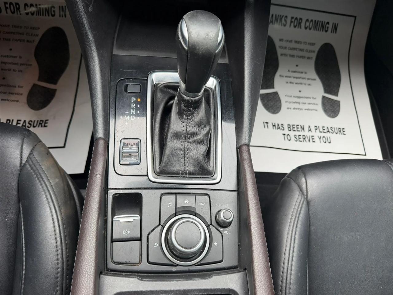 Mazda MAZDA3 s Touring AT 4-Door 2018