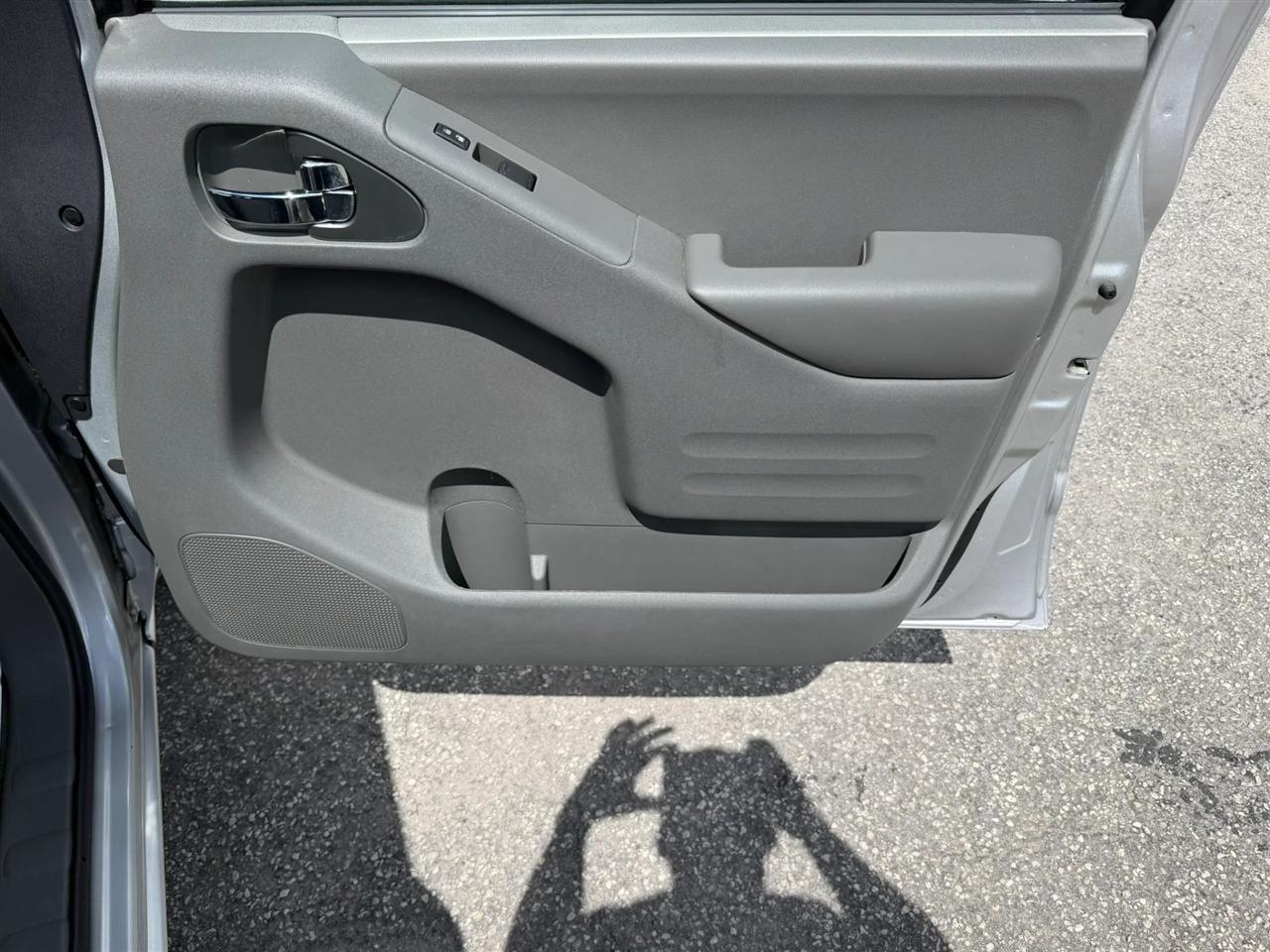 Nissan Frontier S Crew Cab 5AT 2WD 2017