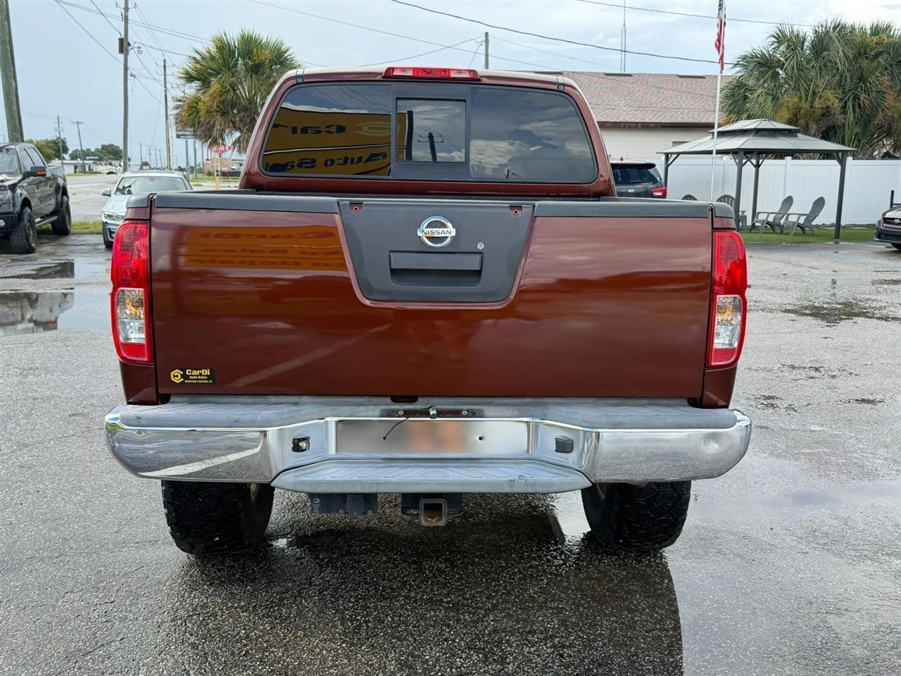 Nissan Frontier S Crew Cab 5AT 2WD 2017