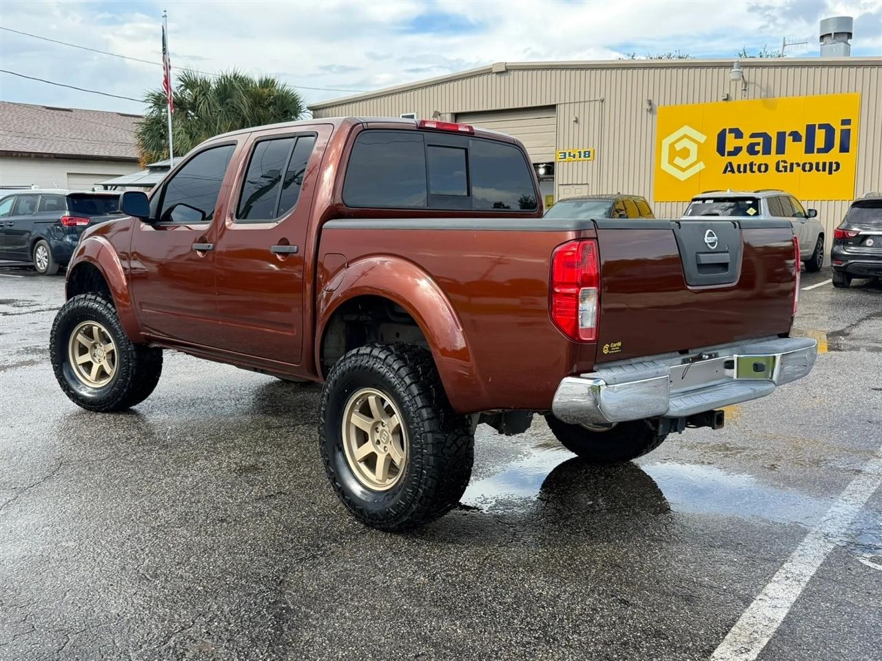 Nissan Frontier S Crew Cab 5AT 2WD 2017