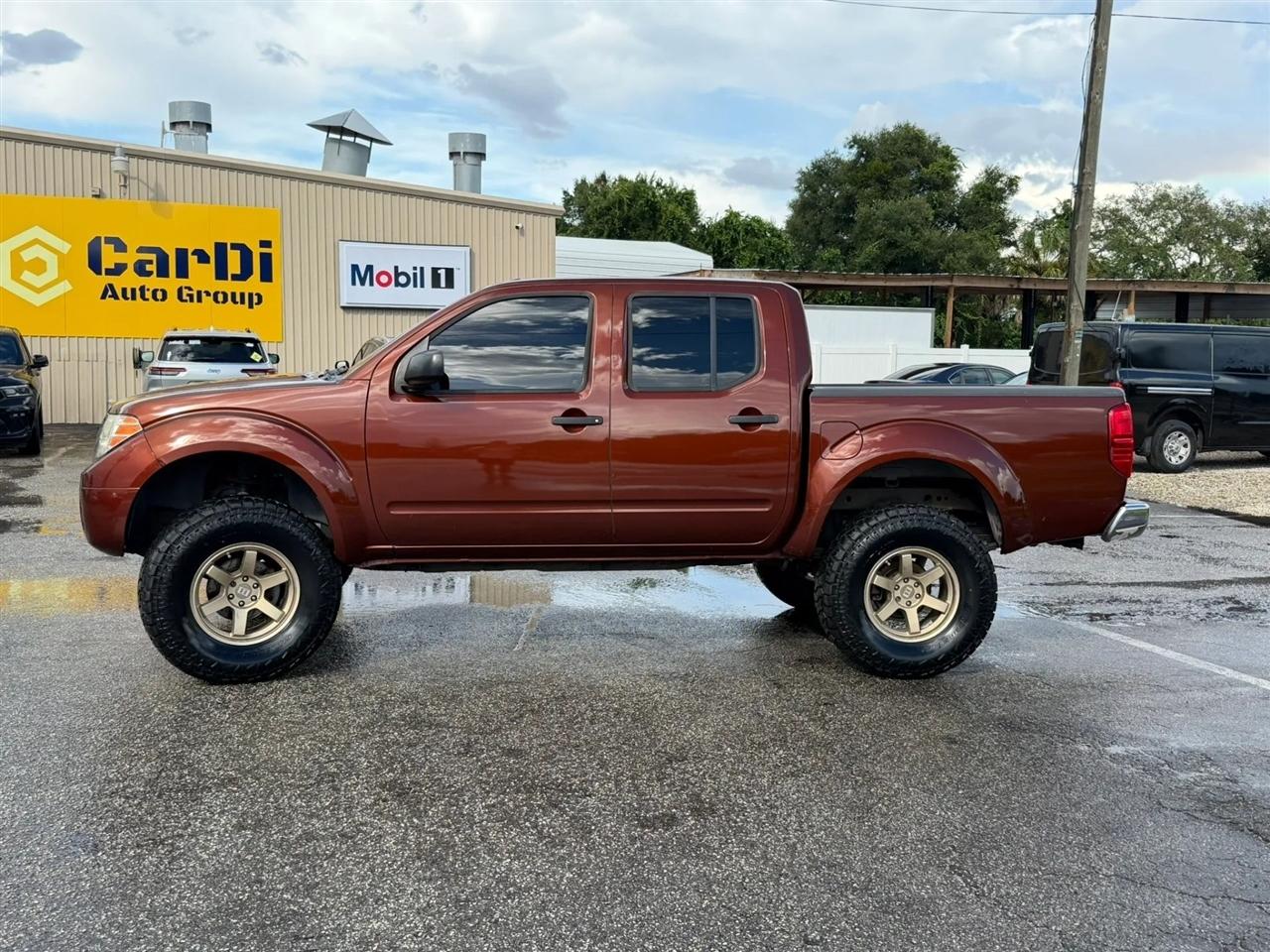 Nissan Frontier S Crew Cab 5AT 2WD 2017
