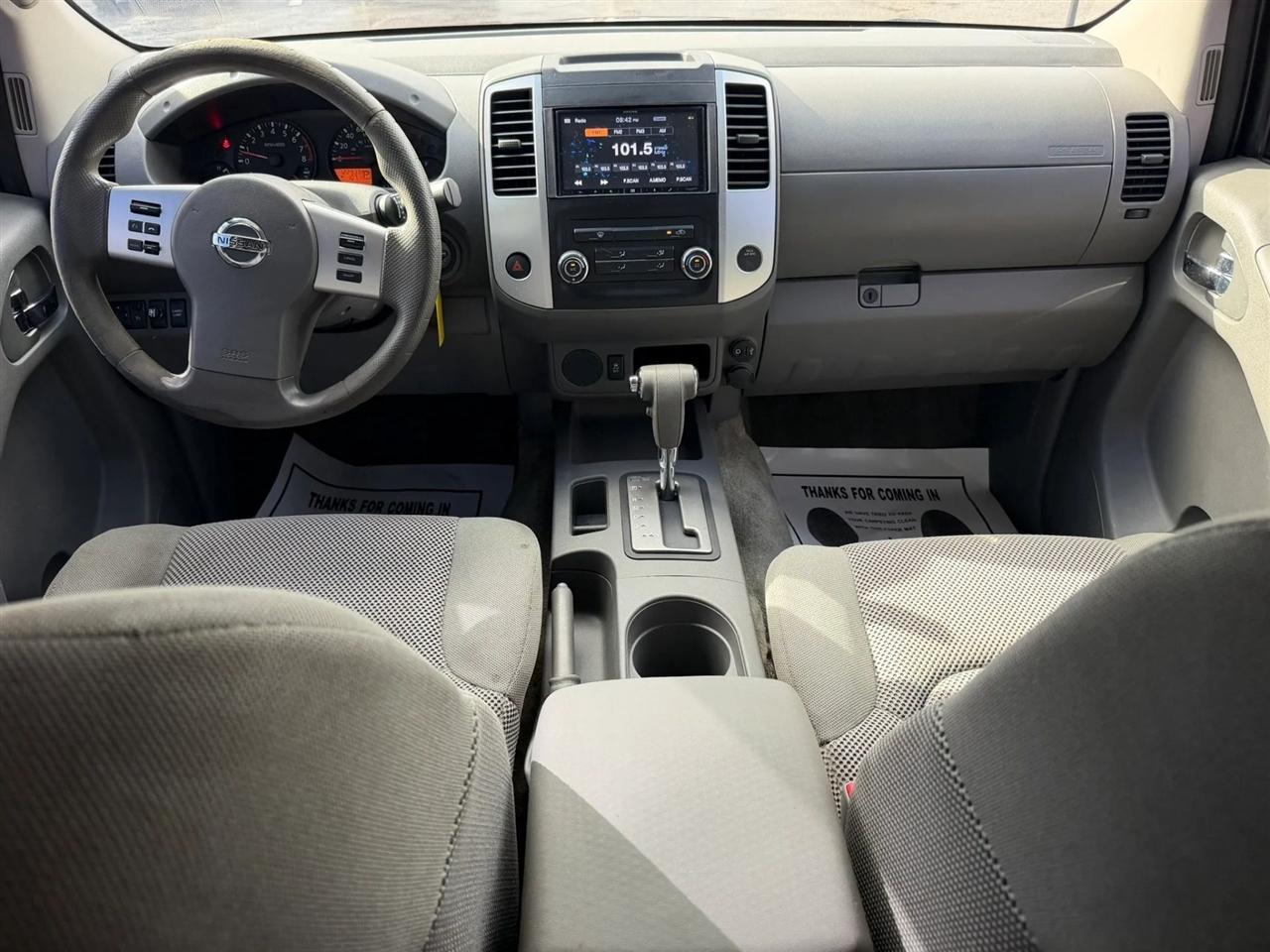 Nissan Frontier S Crew Cab 5AT 2WD 2017