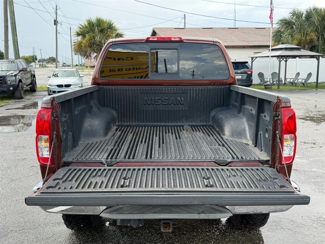 Nissan Frontier S Crew Cab 5AT 2WD 2017