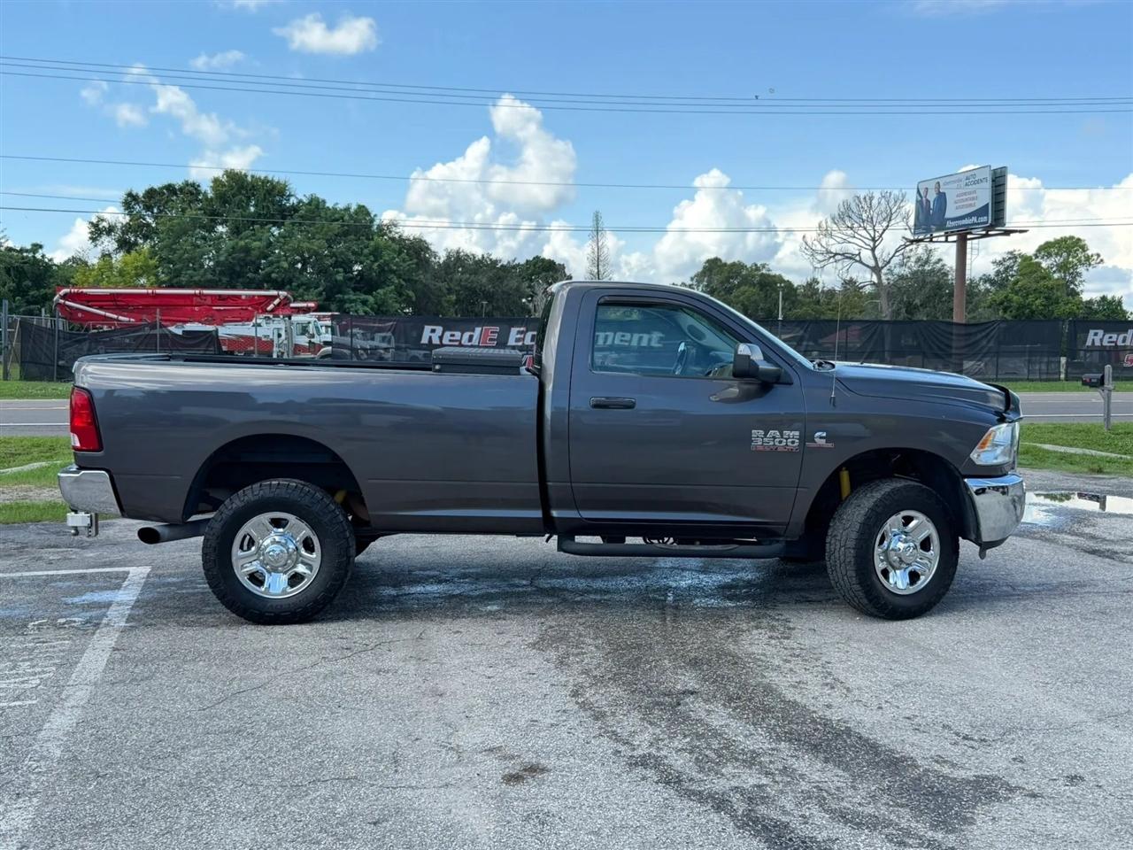 RAM 3500 Tradesman Regular Cab 4WD 2017