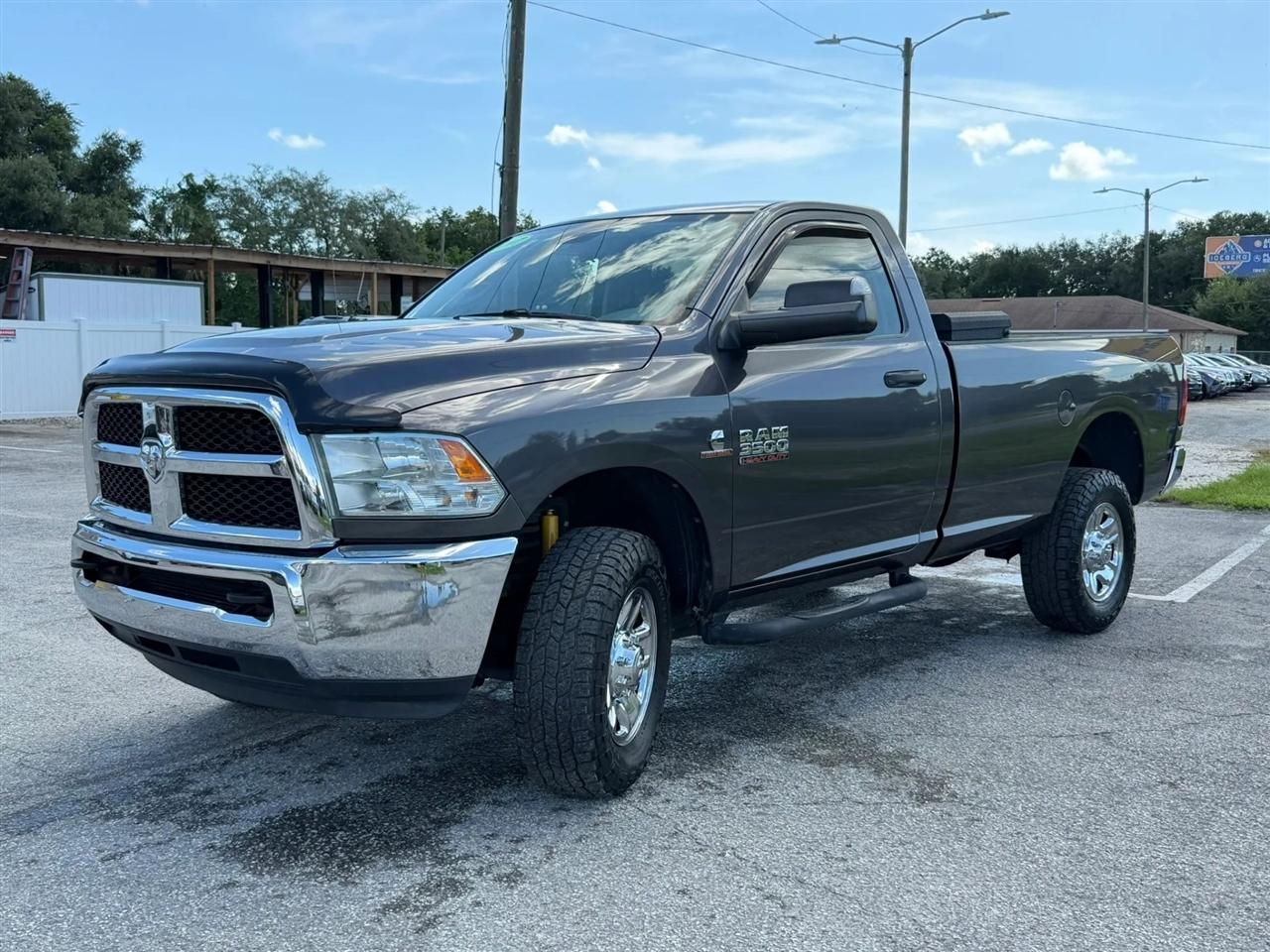 RAM 3500 Tradesman Regular Cab 4WD 2017