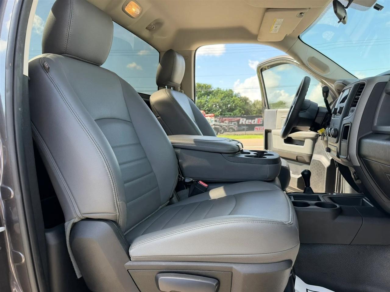 RAM 3500 Tradesman Regular Cab 4WD 2017