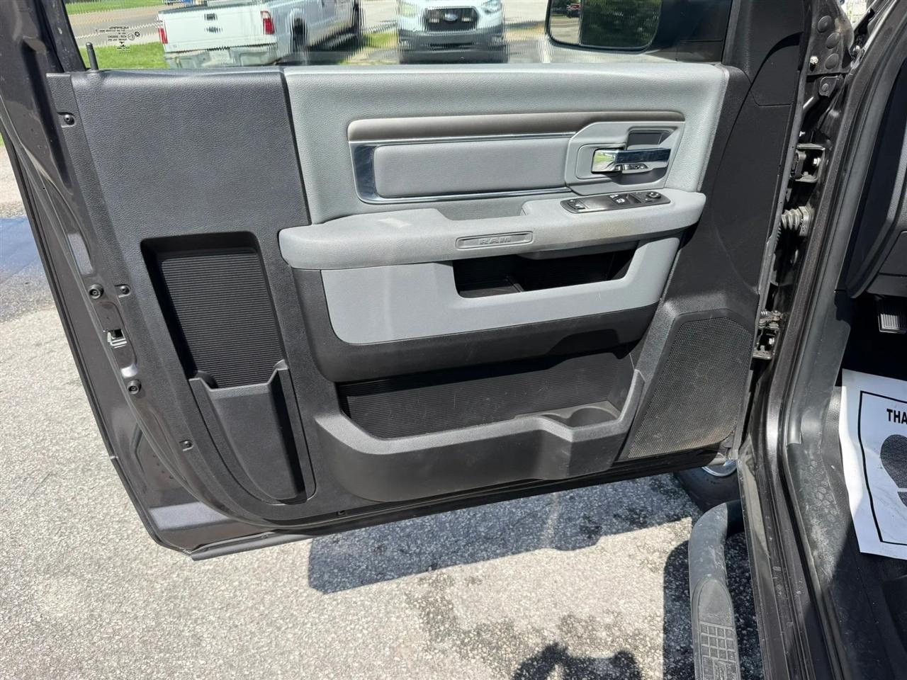 RAM 3500 Tradesman Regular Cab 4WD 2017