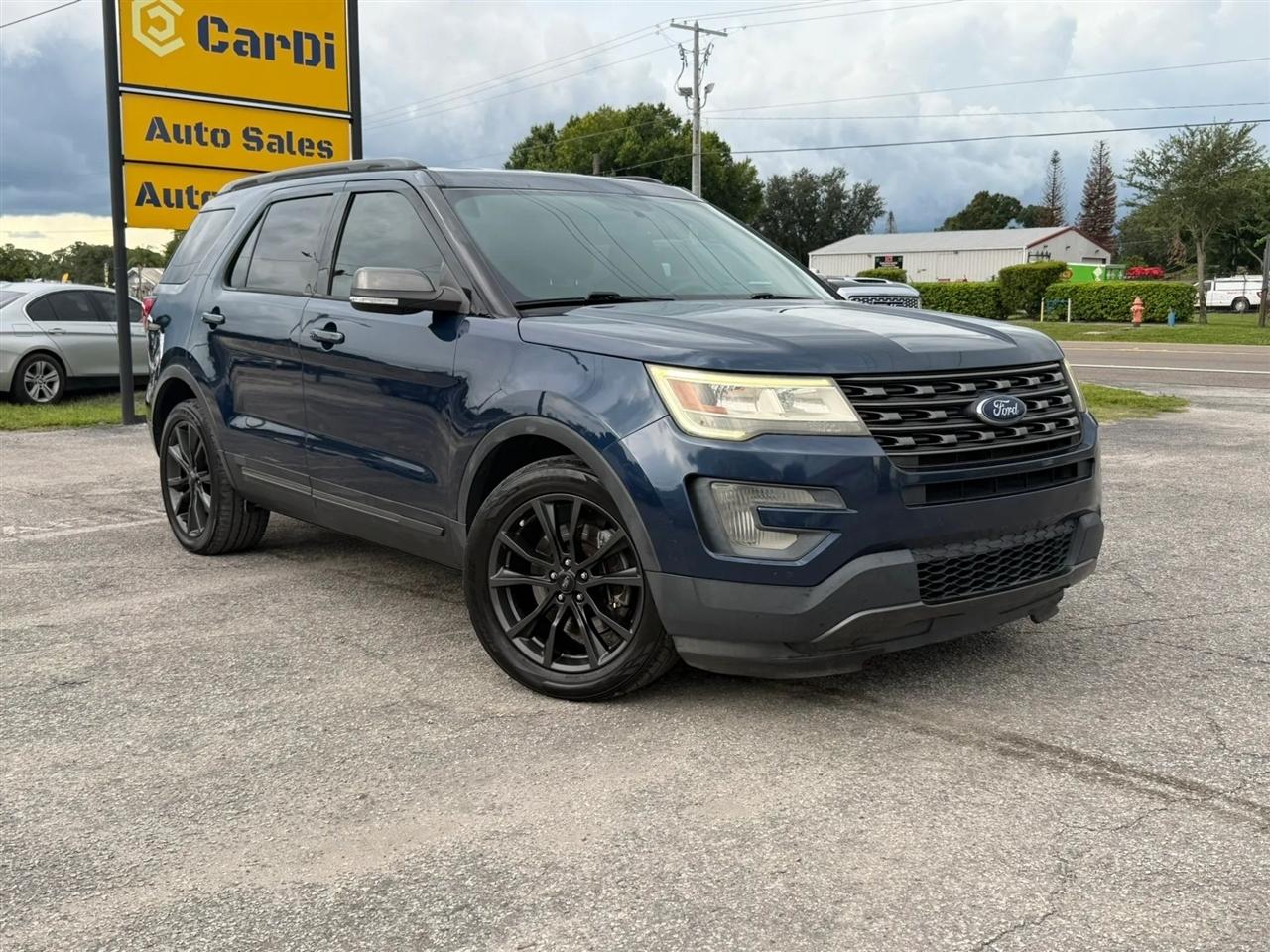 Ford Explorer XLT FWD 2017