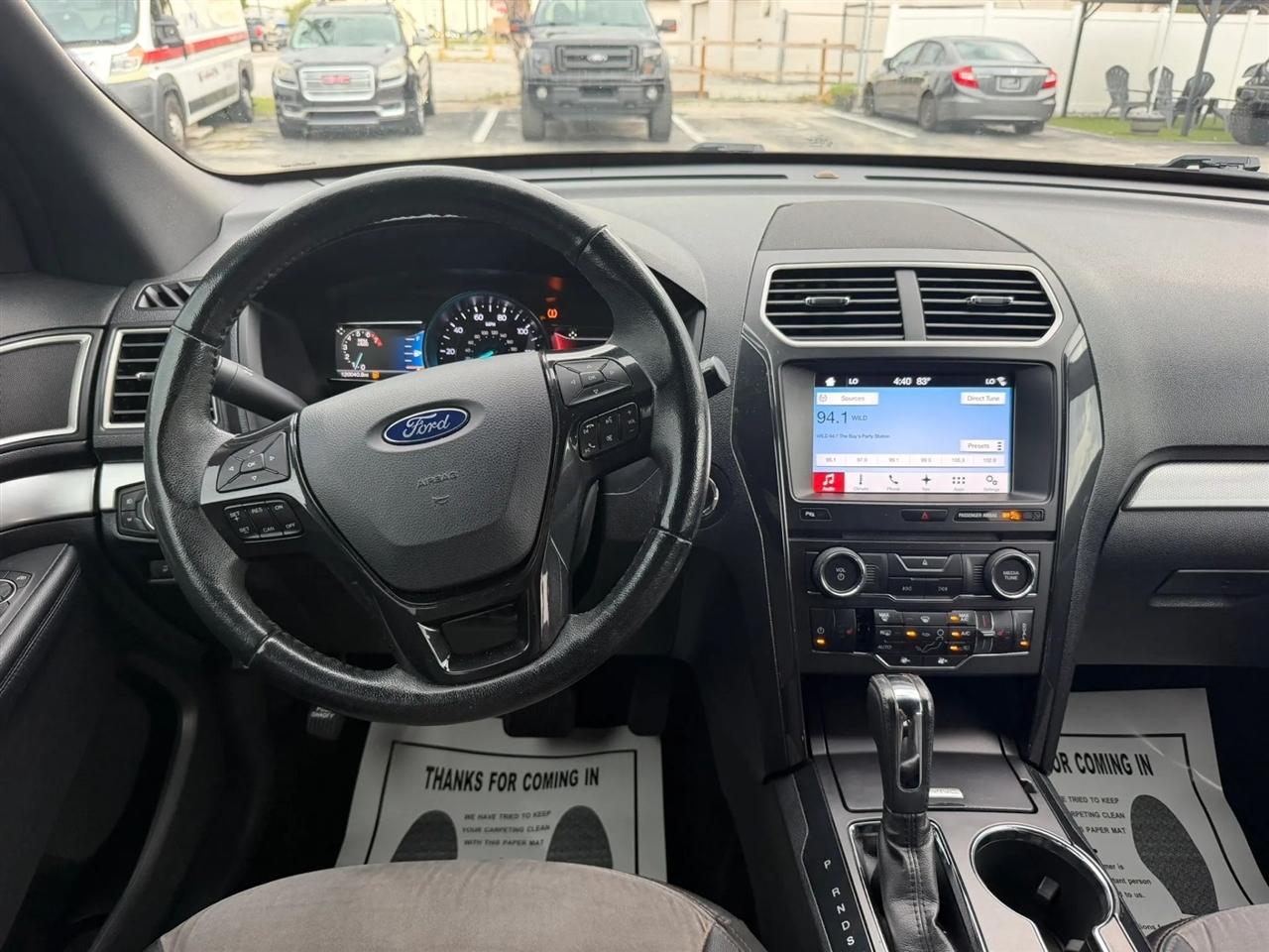Ford Explorer XLT FWD 2017